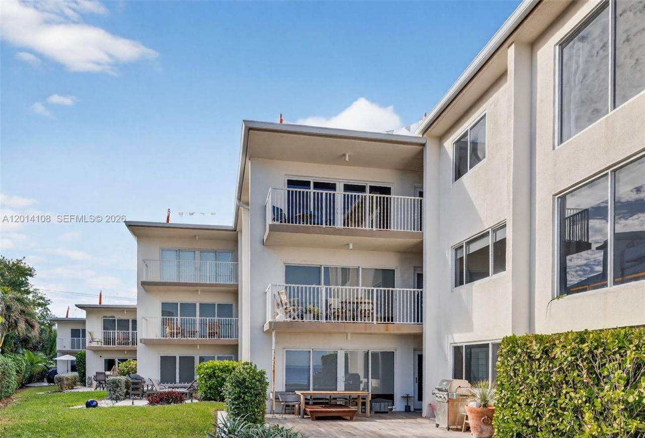 1203 Hillsboro Mile, Unit P2, Hillsboro Beach, FL 33062 Photo