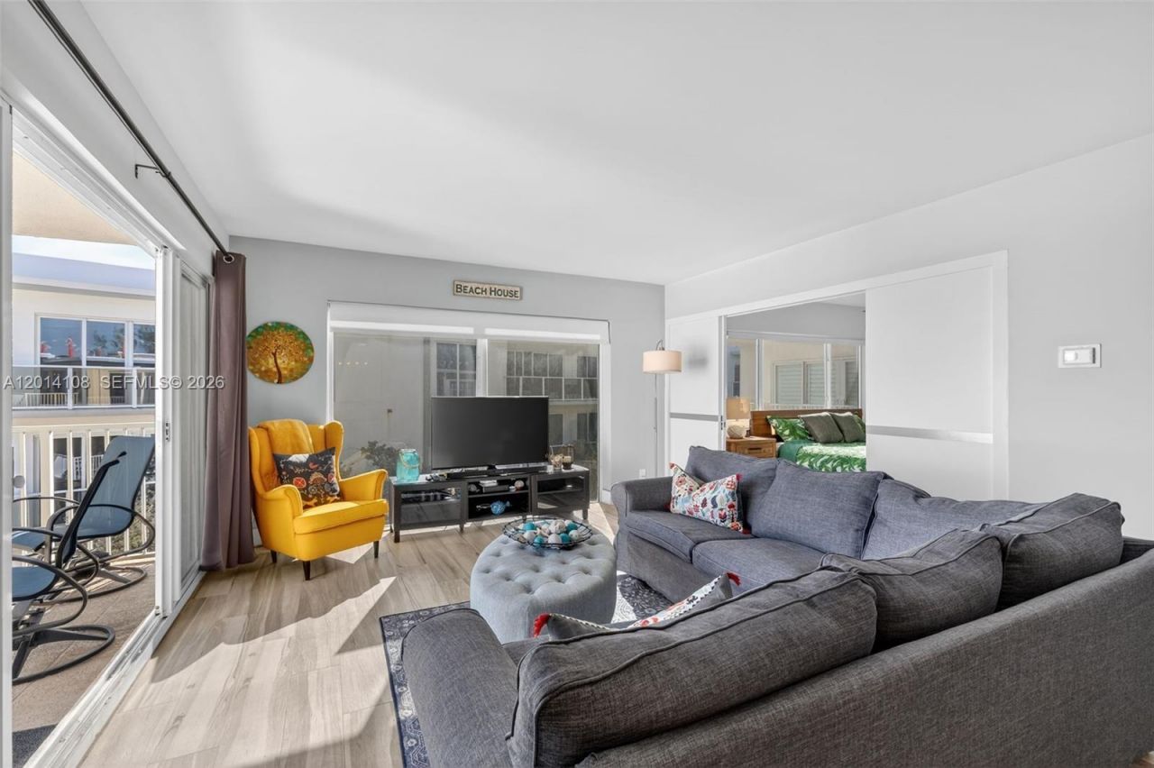 1203 Hillsboro Mile, Unit P2, Hillsboro Beach, FL 33062 Photo