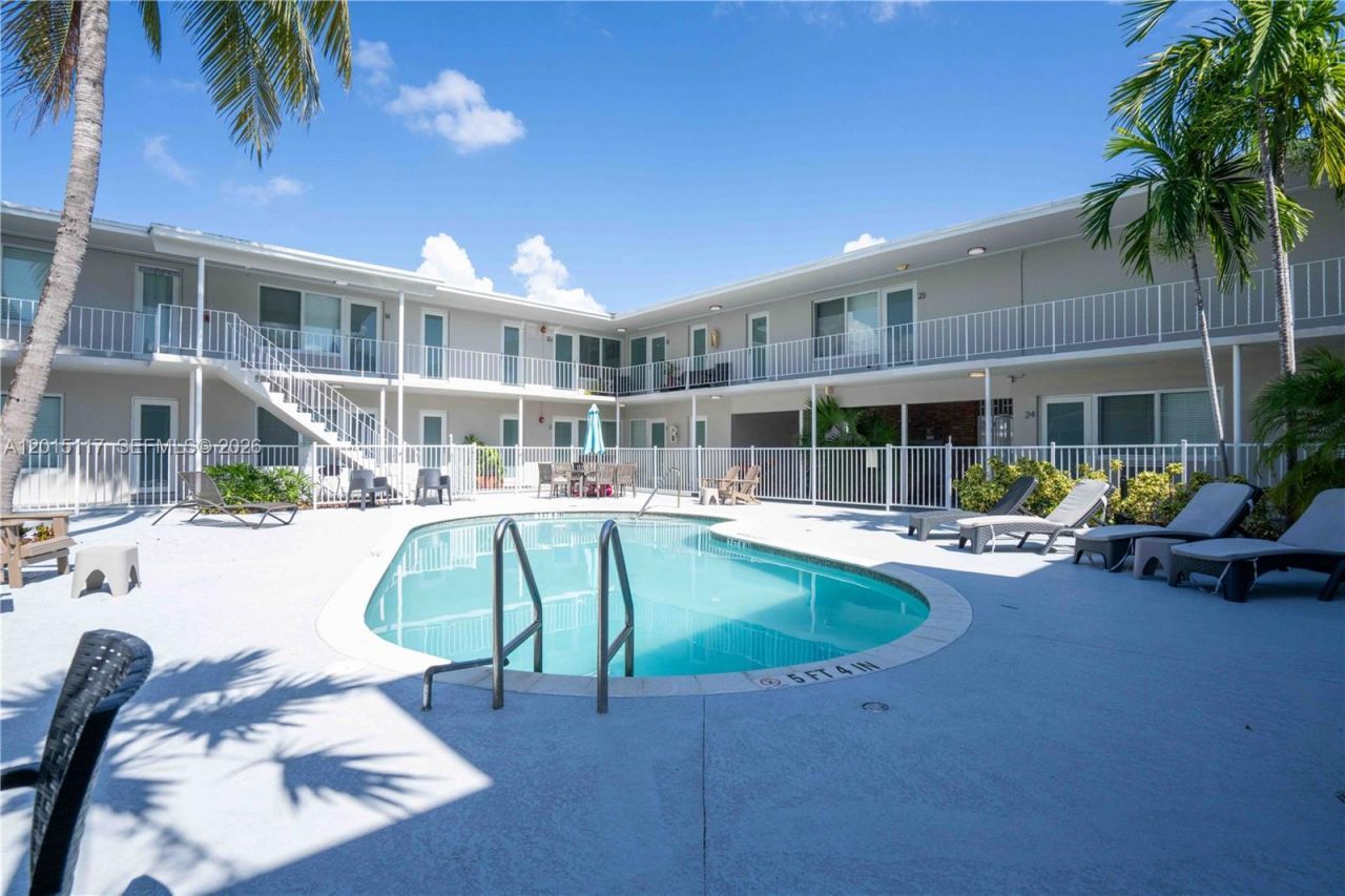 1940 Biarritz Dr , Unit 24, Miami Beach, FL 33141 Photo