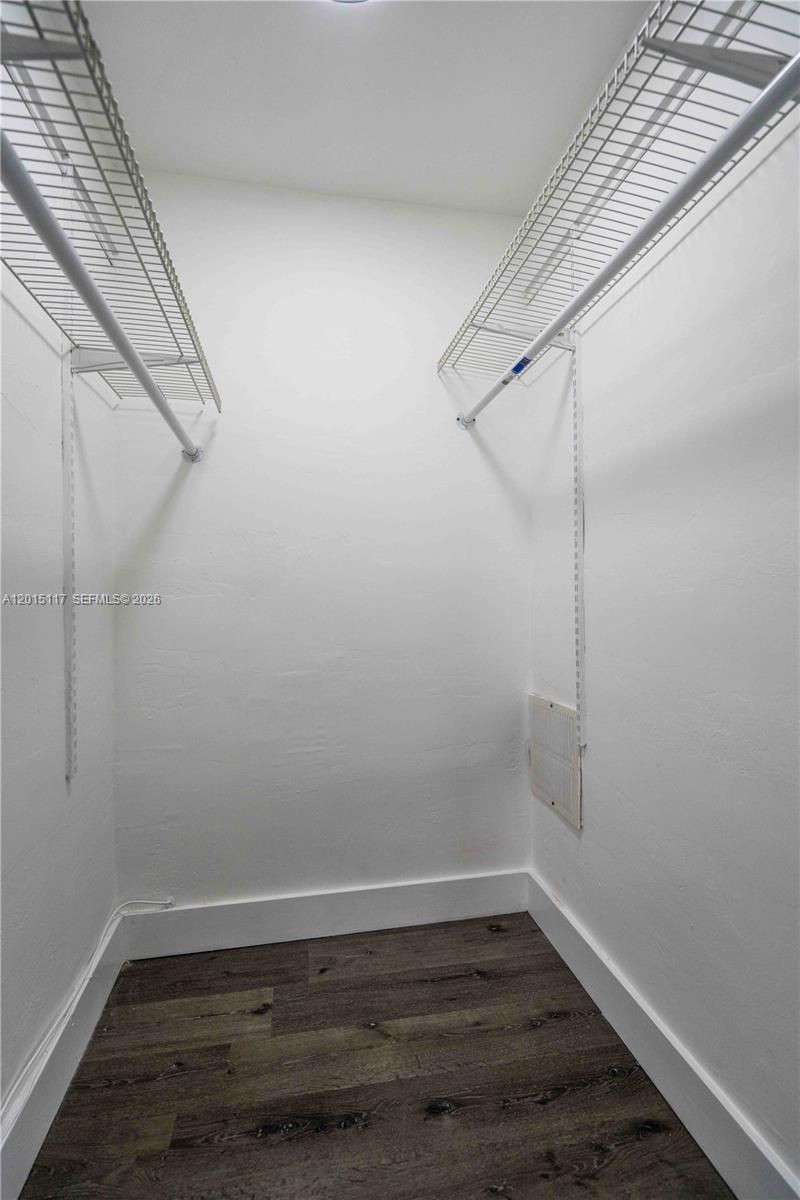 1940 Biarritz Dr , Unit 24, Miami Beach, FL 33141 Photo