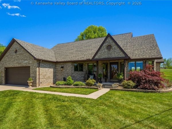 1 Beth Lane, Milton, WV 25541