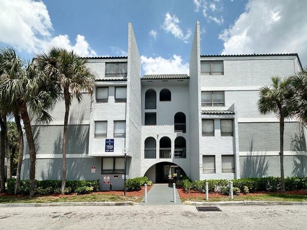 1900 N Congress Avenue, Unit 105, West Palm Beach, FL 33401