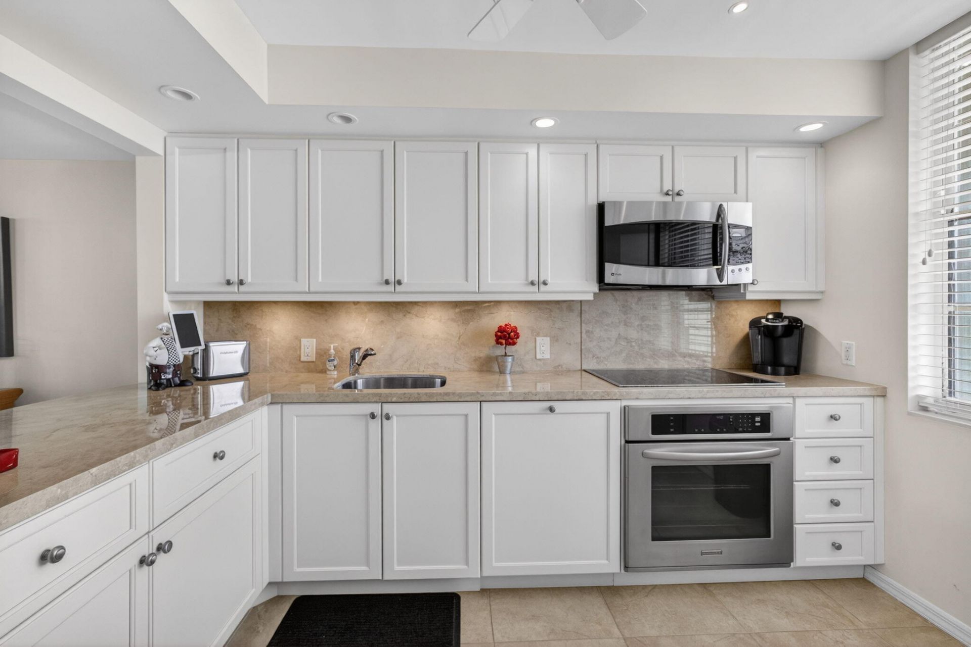 840 Ocean Drive, Unit 406, Juno Beach, FL 33408 Photo