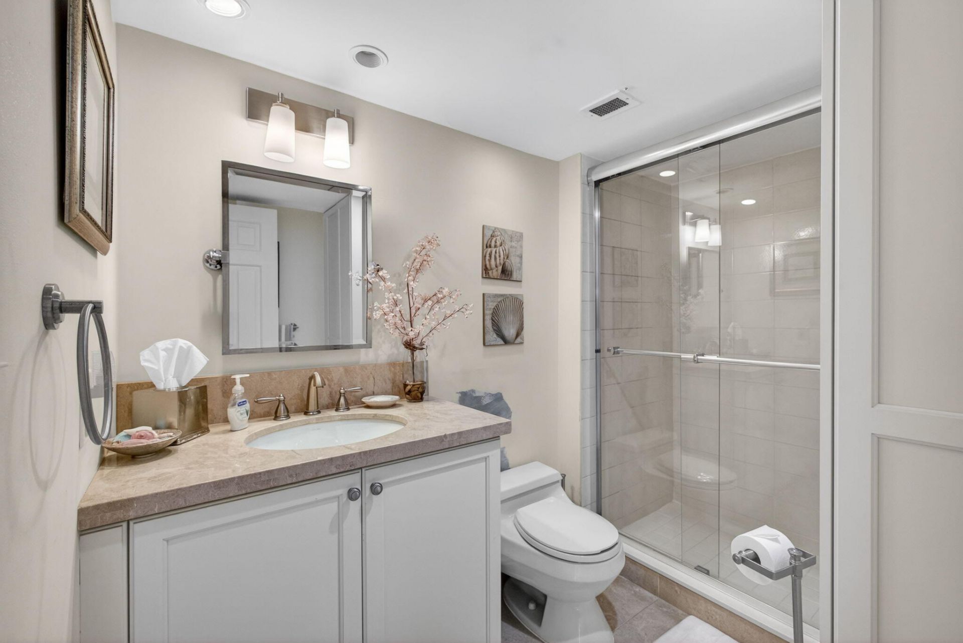 840 Ocean Drive, Unit 406, Juno Beach, FL 33408 Photo