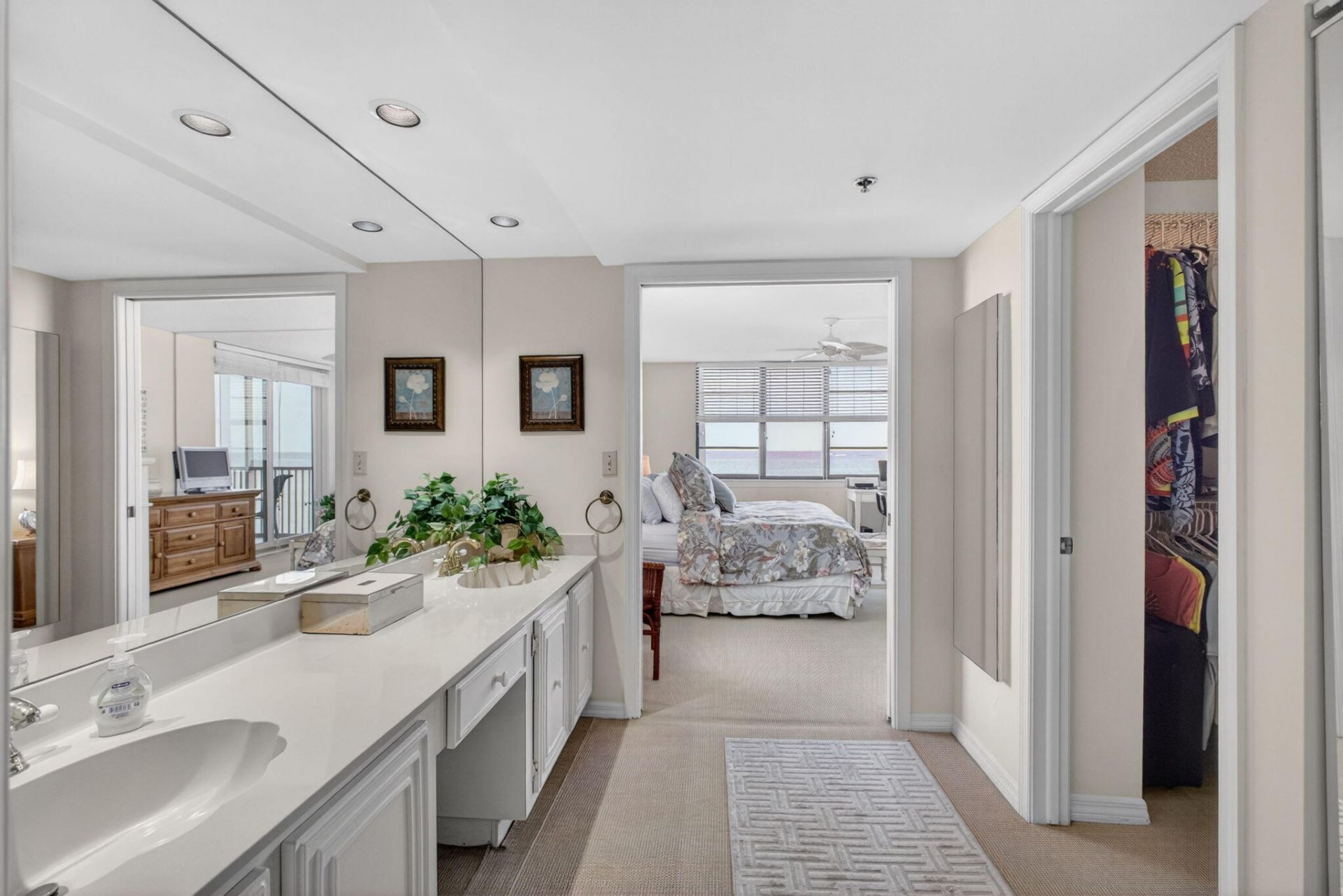 840 Ocean Drive, Unit 406, Juno Beach, FL 33408 Photo