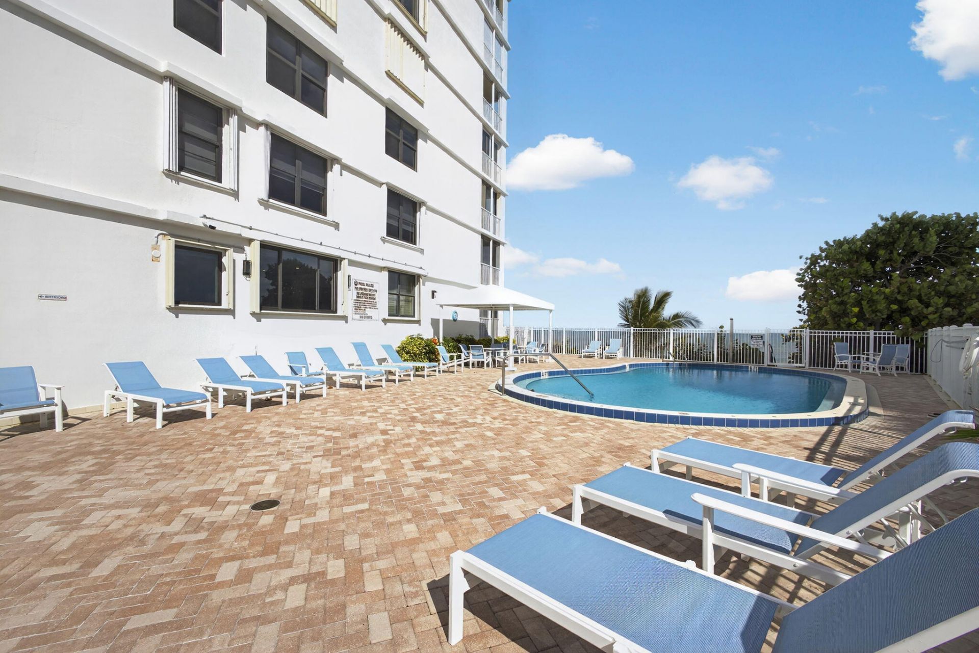 840 Ocean Drive, Unit 406, Juno Beach, FL 33408 Photo