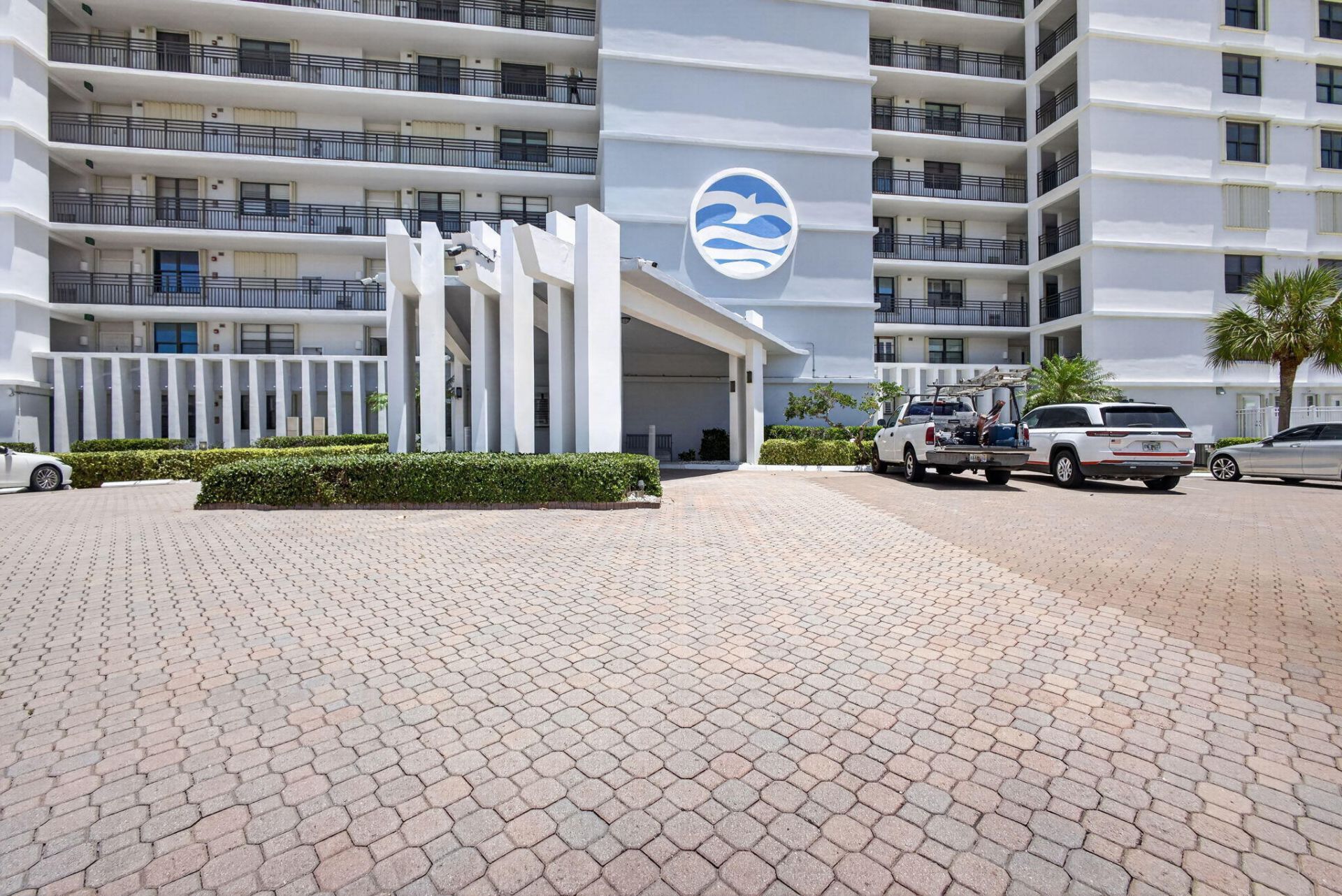 840 Ocean Drive, Unit 406, Juno Beach, FL 33408 Photo