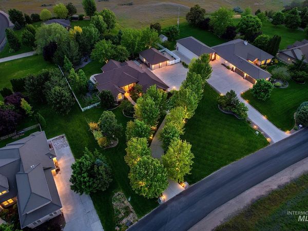 5065 N Golden View Ct, Star, ID 83669