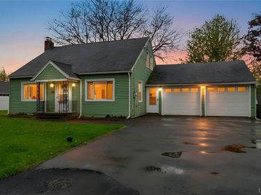807 Second St, Liverpool, NY 13088