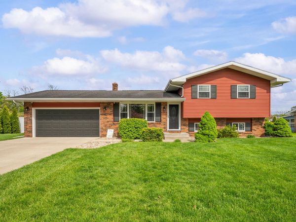 821 E Park Drive, Niles, MI 49120