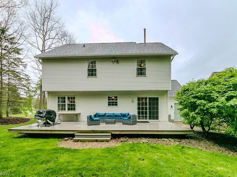 102 Saw Mill Bend, Chardon, OH 44024 Photo 6