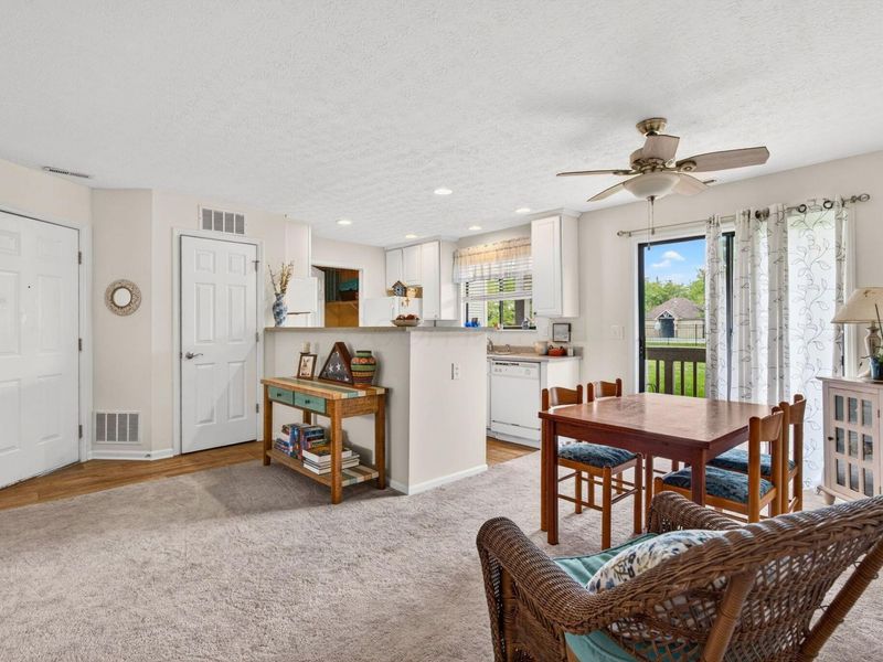 5324 Stonemeadow Avenue , Unit #A, Columbus, OH 43220 Photo 10