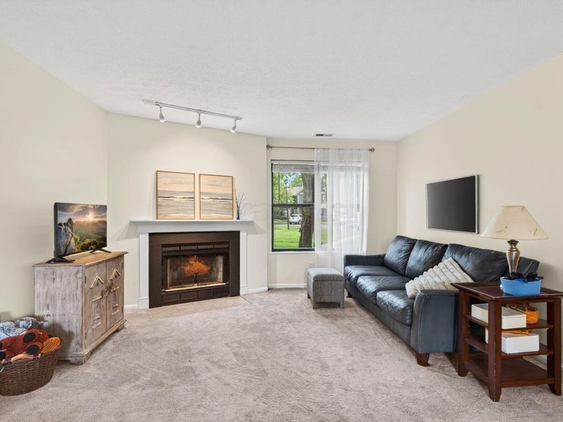 5324 Stonemeadow Avenue , Unit #A, Columbus, OH 43220 Photo 3