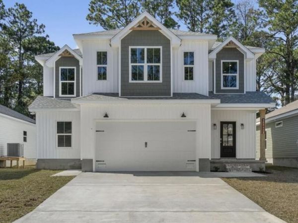 8288 Tavira Street, Navarre, FL 32566