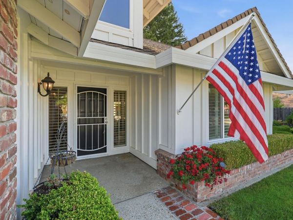 1304 Ridgecrest Way, Roseville, CA 95661