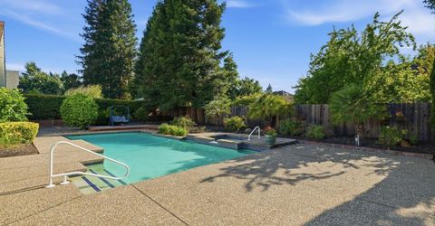 1304 Ridgecrest Way, Roseville, CA 95661 Photo