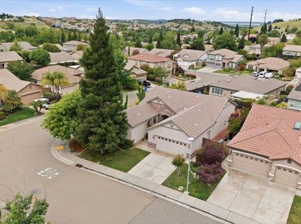 492 Lone Spur Dr, Folsom, CA 95630 Photo