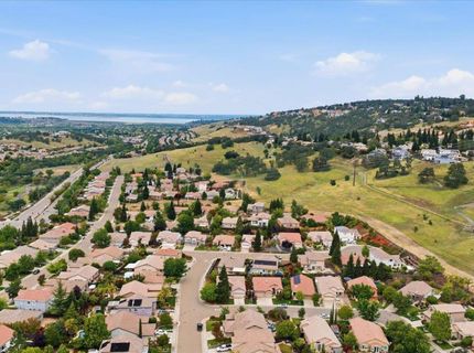 492 Lone Spur Dr, Folsom, CA 95630 Photo