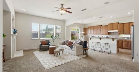 492 Lone Spur Dr, Folsom, CA 95630 Photo