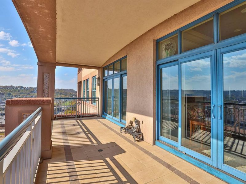 100 W Rivercenter Boulevard, Unit PH3B, Covington, KY 41011 Photo 45