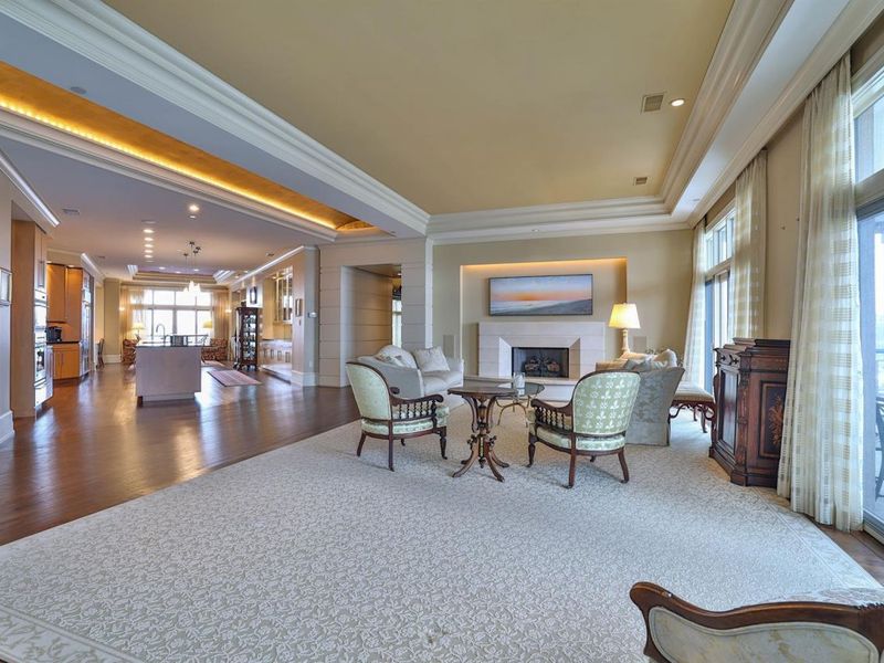 100 W Rivercenter Boulevard, Unit PH3B, Covington, KY 41011 Photo 8