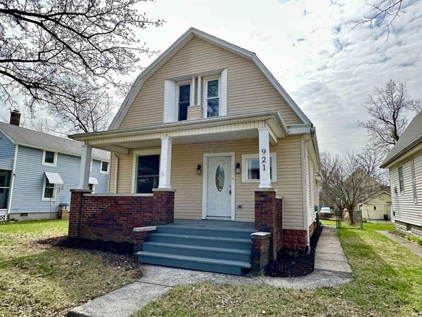 921 Cottage Avenue, Fort Wayne, IN 46807