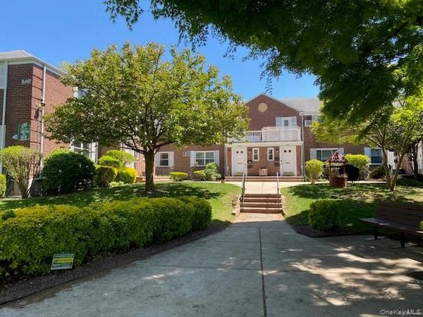260-18 75th Avenue , Unit 1st fl, Glen Oaks, NY 11004