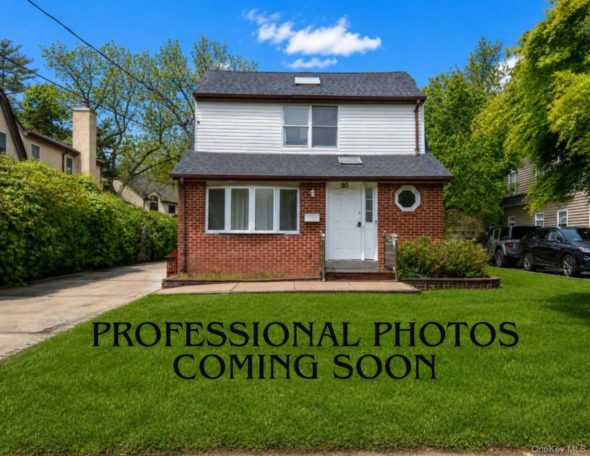 20 School House Lane , Syosset, NY 11791 Main Photo