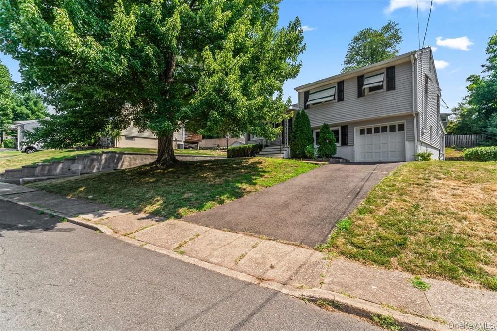 6 Valley View Terrace , Suffern, NY 10901 Main Photo