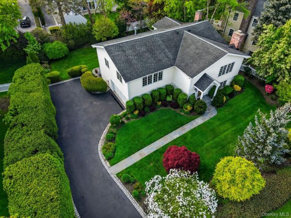 11 White Plains Road , Bronxville, NY 10708