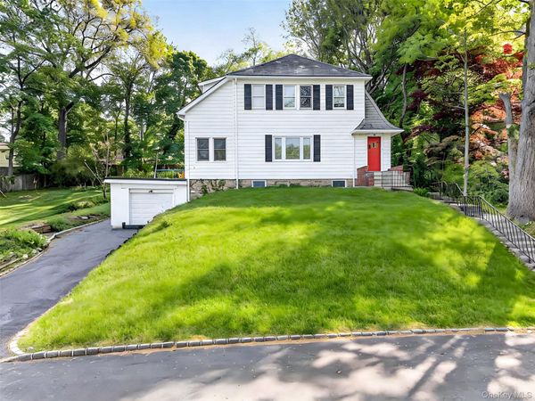 260 Shoreward Drive , Great Neck, NY 11021