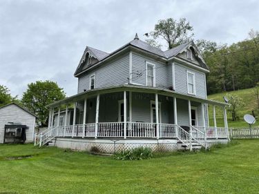 911 Wheeler Fork Road, Horner, WV 26372