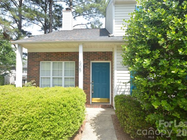 605 Mountainwater Drive, Charlotte, NC 28262
