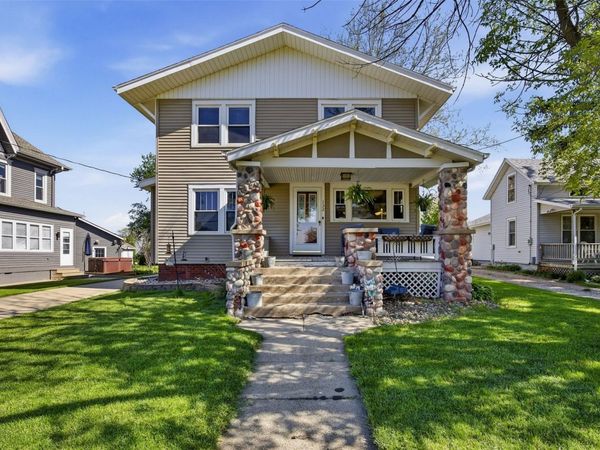 132 Church Street, Fairfax, IA 52228