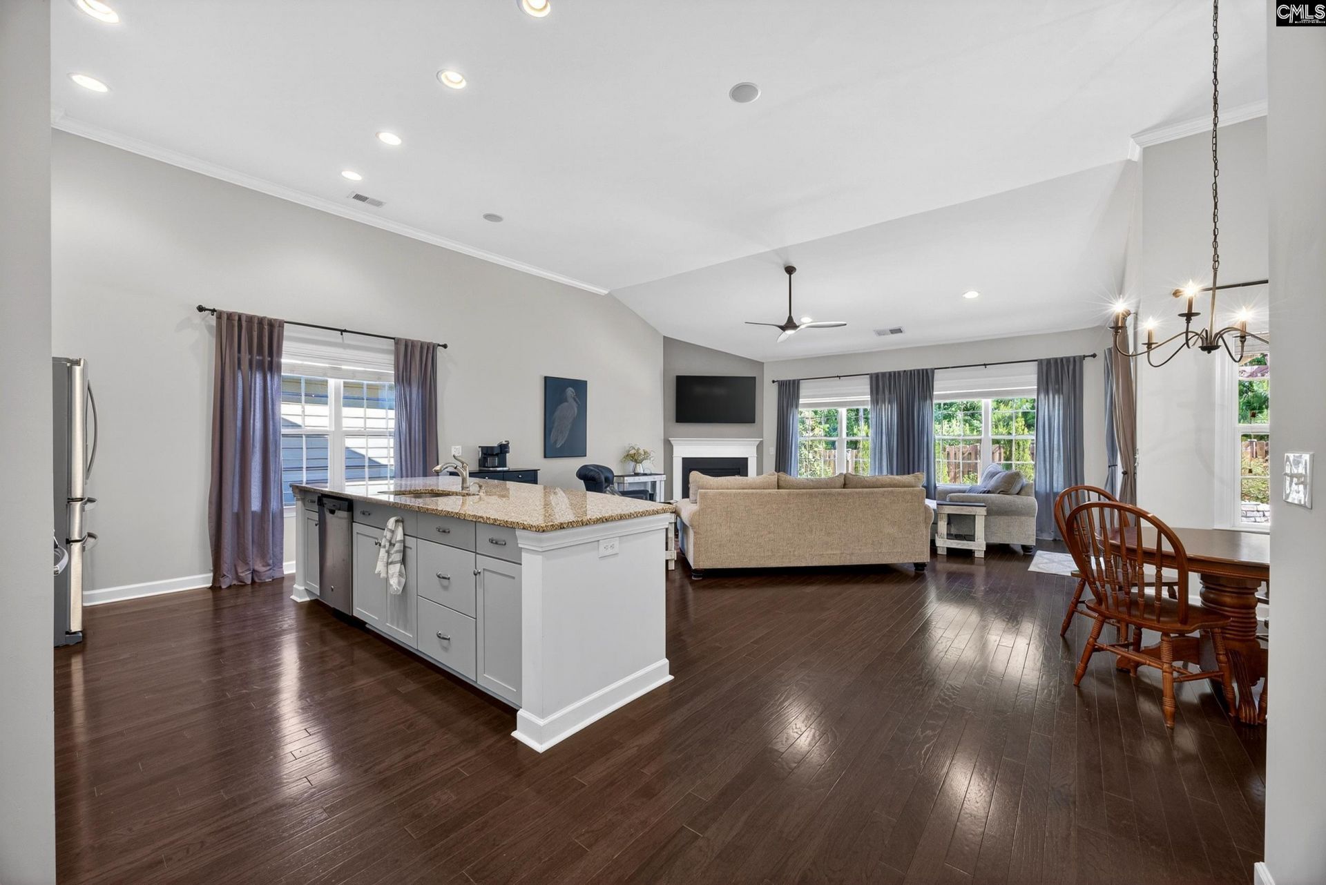 745 Xander Way  Photo 27
