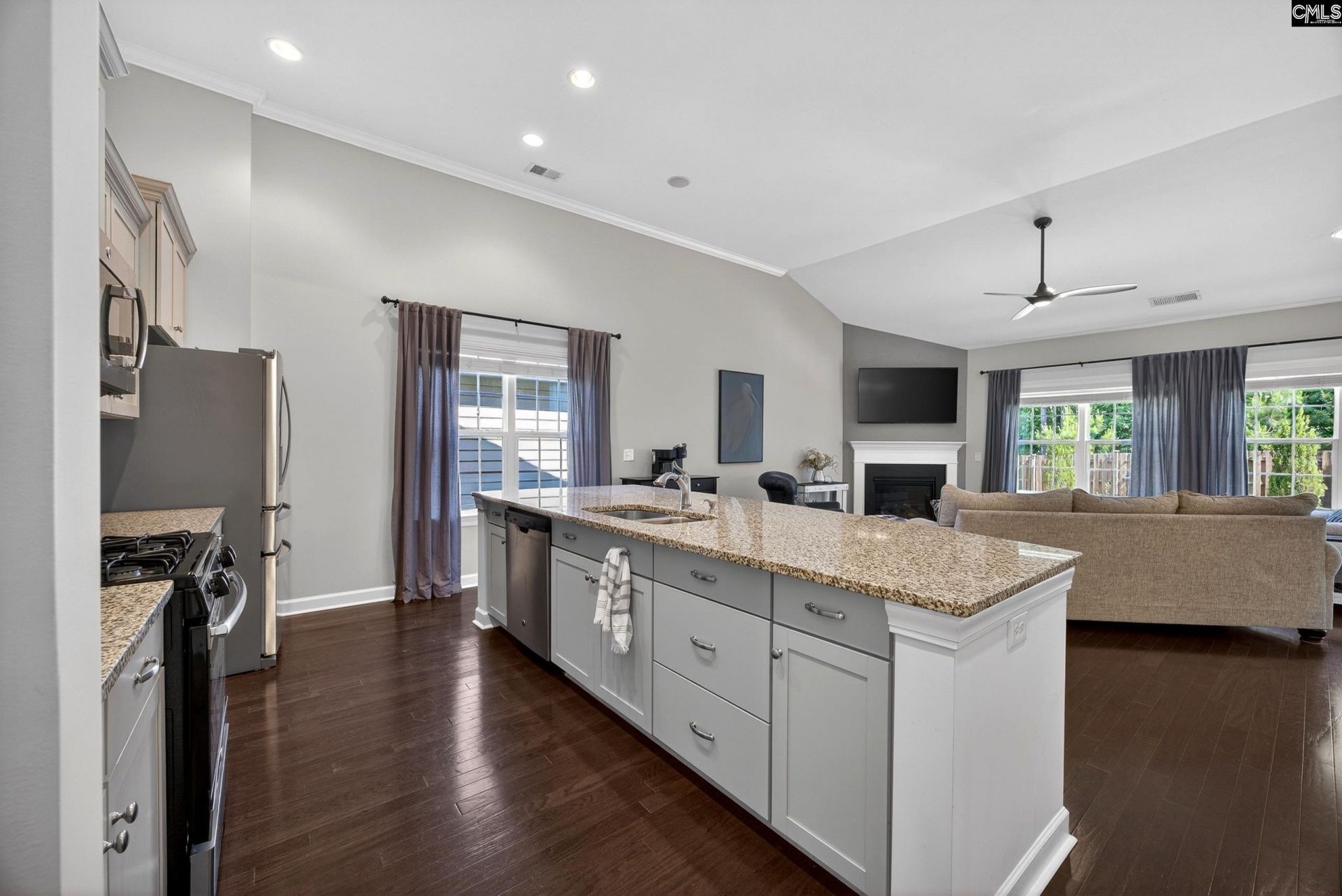 745 Xander Way  Photo 31