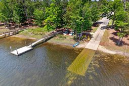 745 Xander Way  photo 4