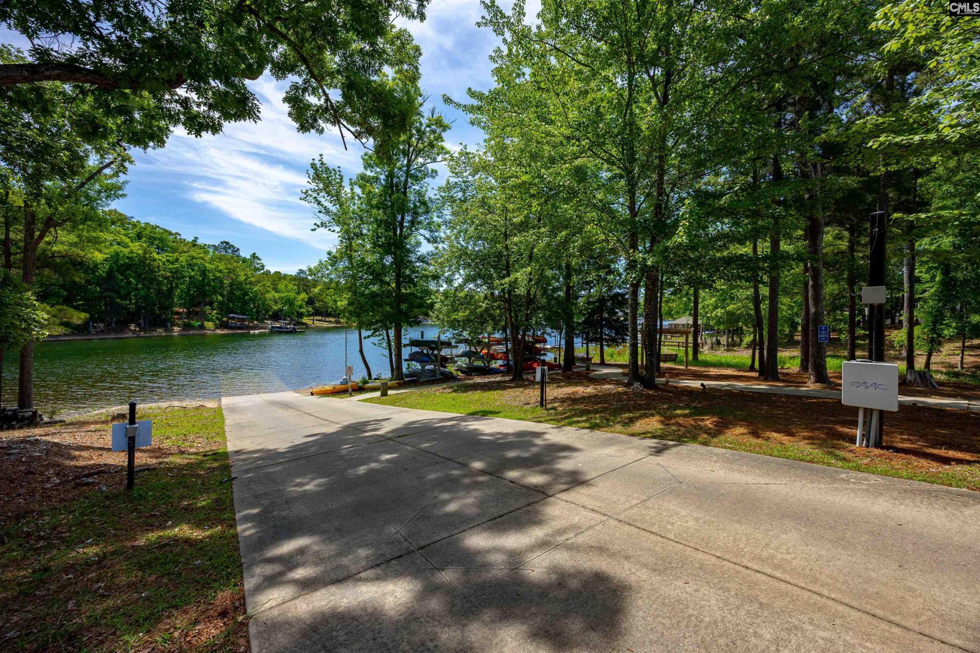 745 Xander Way  Photo 5
