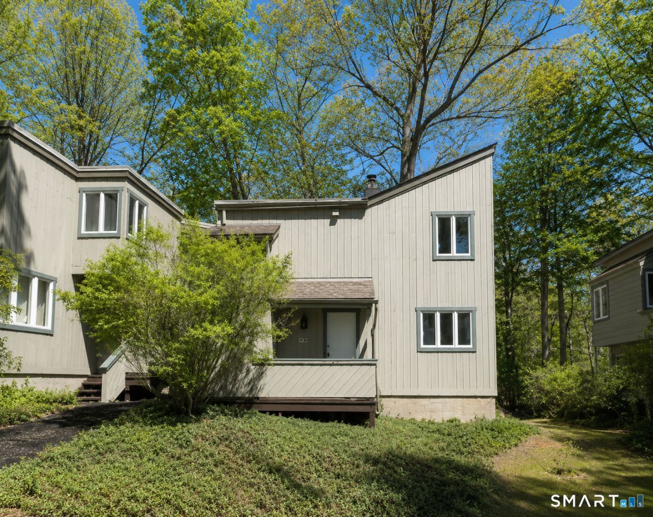 8 Lyle, Unit G, Farmington, CT 06032 Main Photo