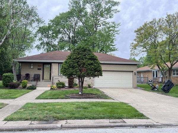 18724 Sherman Street, Lansing, IL 60438