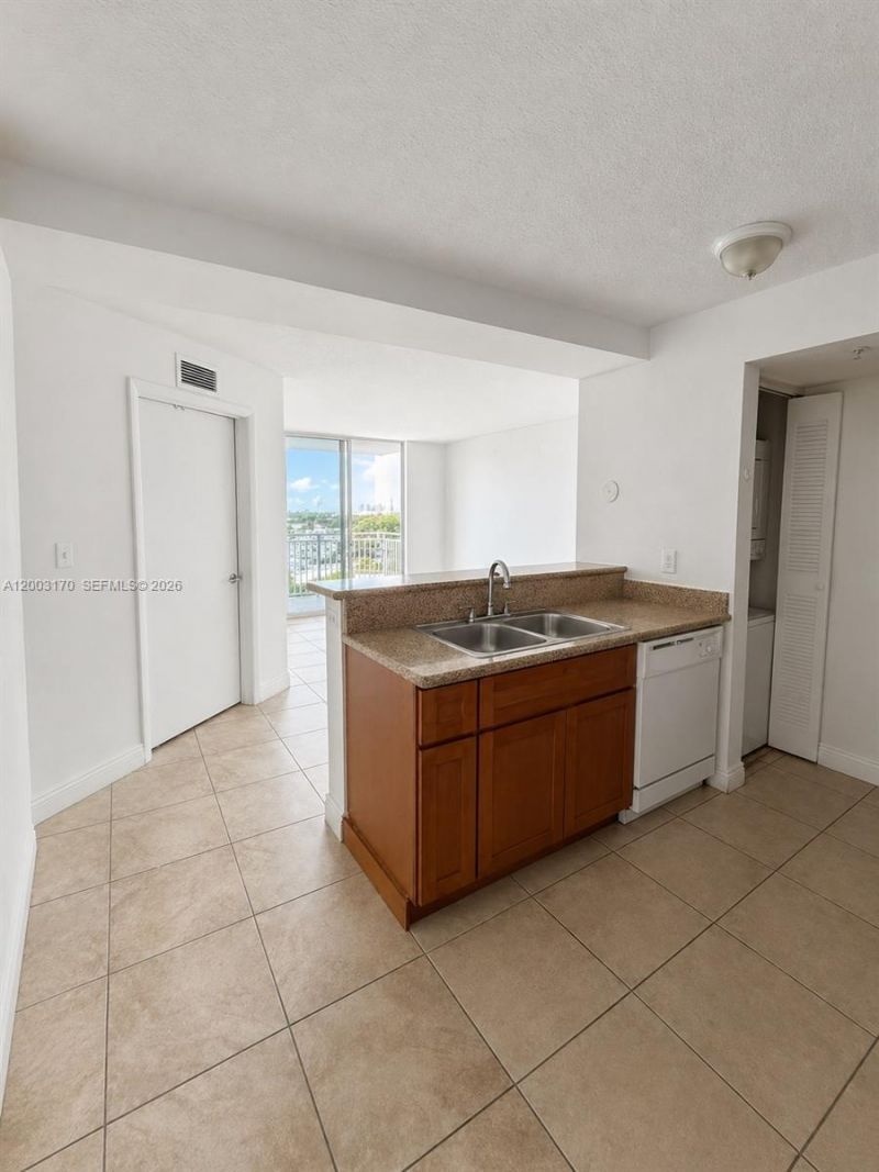 219 NW 12th Ave , Unit 709, Miami, FL 33128 Photo