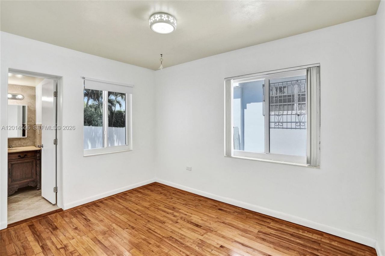 2420 SW 16th St , Miami, FL 33145 Photo