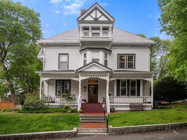 14 Center St, Unit 3, Watertown, MA 02472