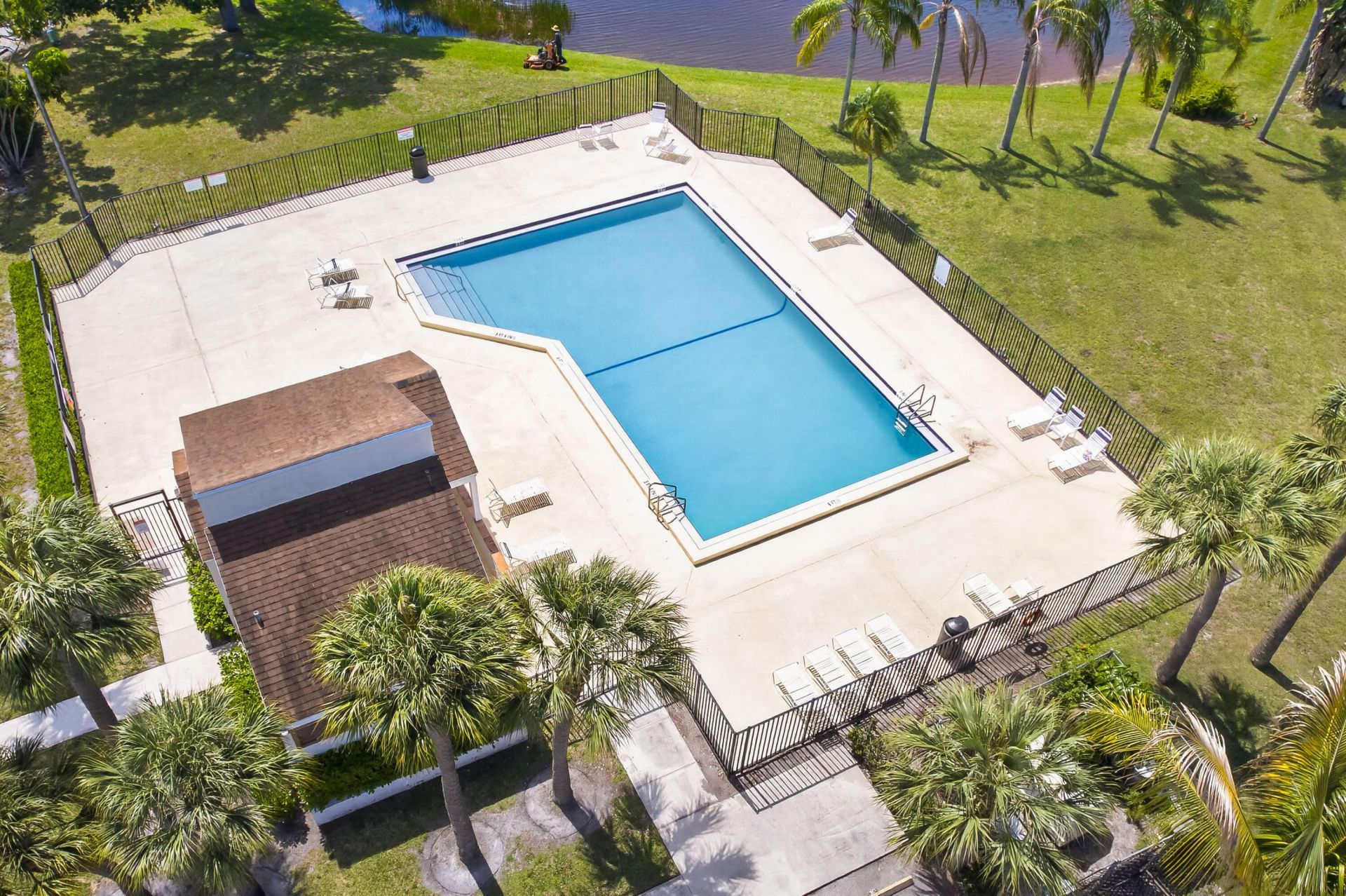 124 Sherwood Circle, Unit 11b, Jupiter, FL 33458 Photo