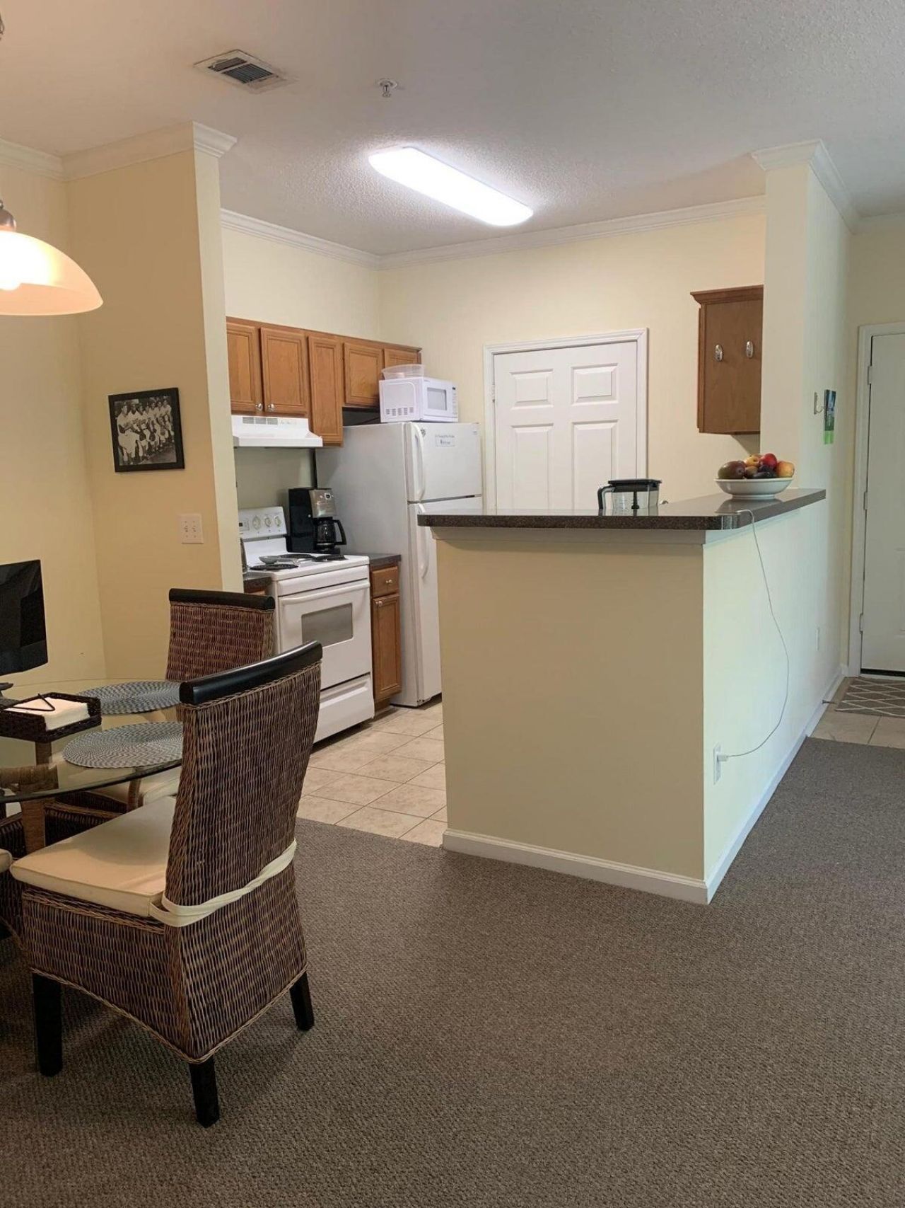 45 Sycamore Avenue Photo 4
