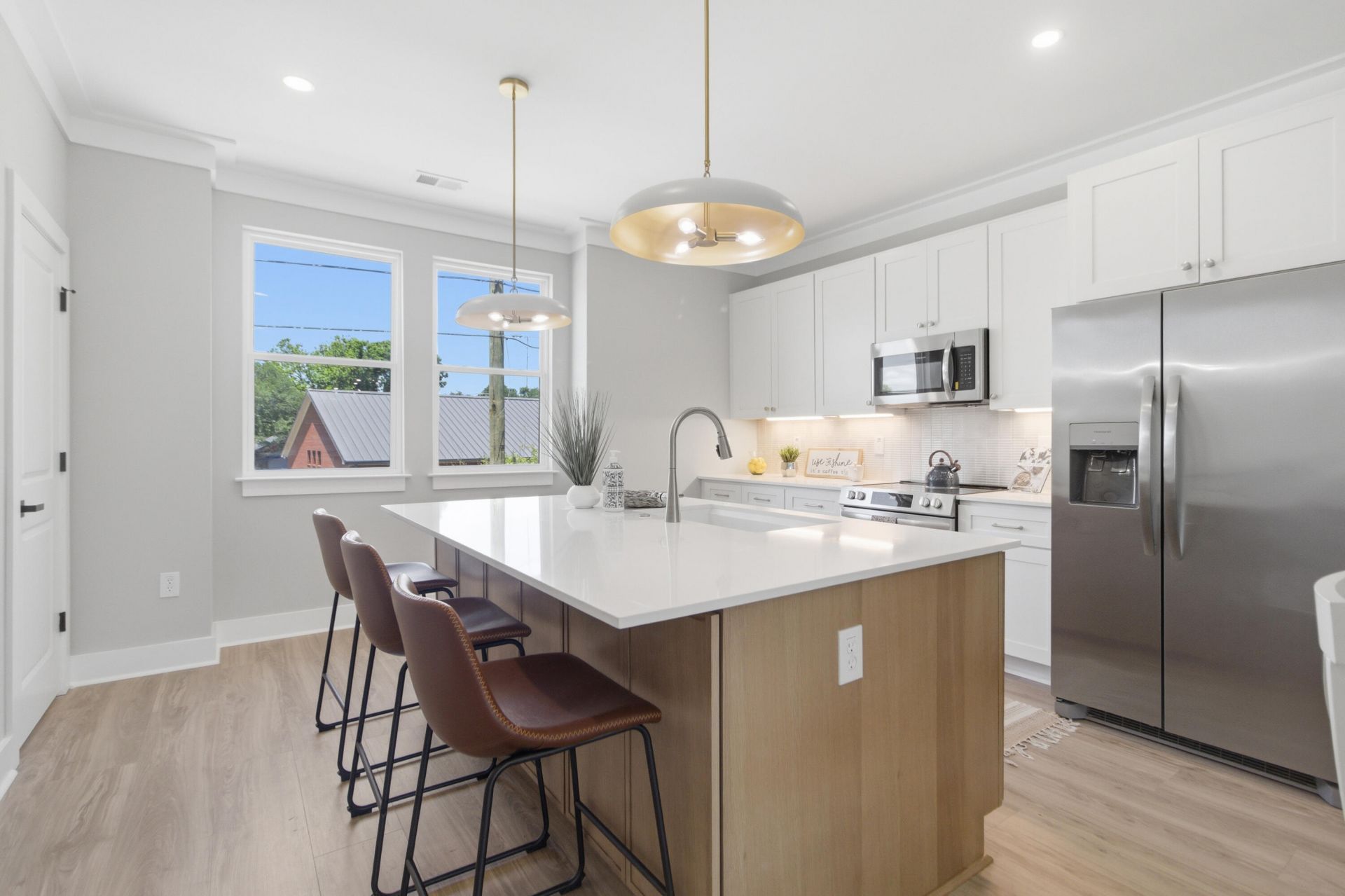 2009 Arbutus Avenue Photo 10