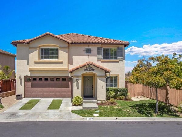 1688 Via Hacienda Court, San Marcos, CA 92069