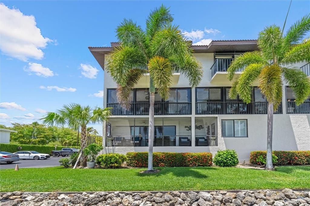 1400 Blue Point Ave, Unit 104, Naples, FL 34102 Photo
