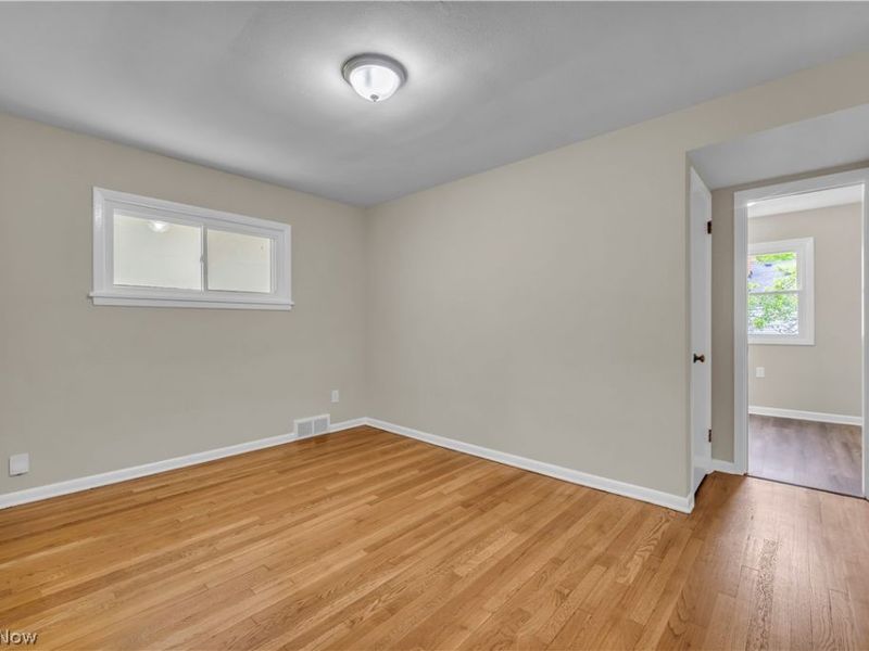 29210 Green Drive, Willowick, OH 44095 Photo 11