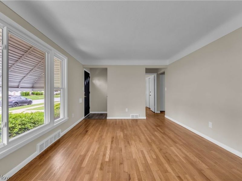 29210 Green Drive, Willowick, OH 44095 Photo 4